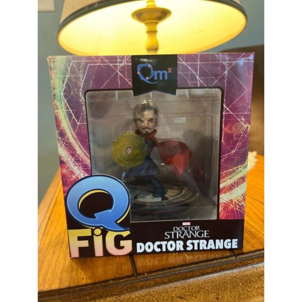 Loot Crate Exclusive Qfig QMX Marvel Doctor Strange 2016 Quantum Mechanix INC.